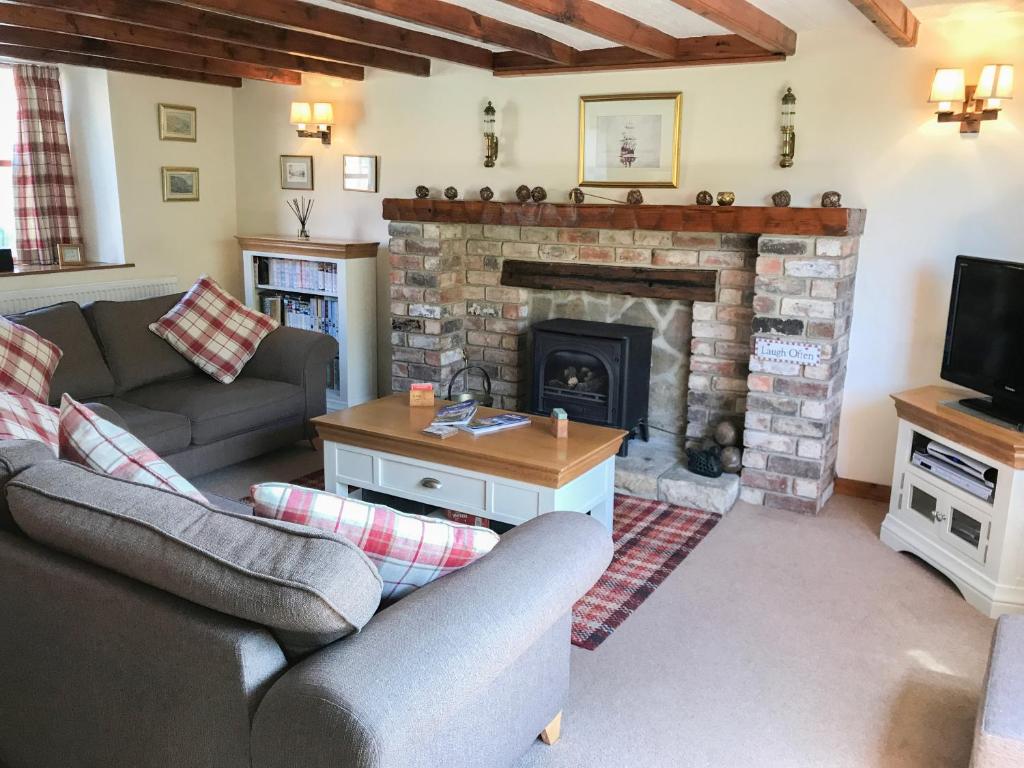 Danby Cottage room 3